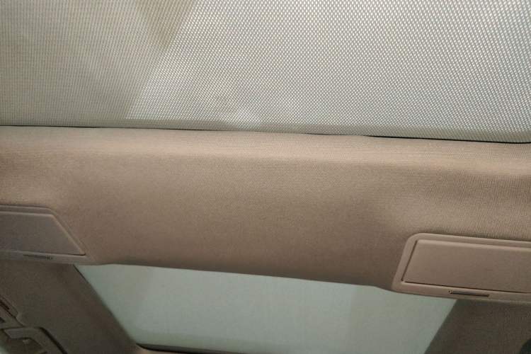 Used Audi A8 2013 A8L 45 TFSI quattro Comfort model Headliner
