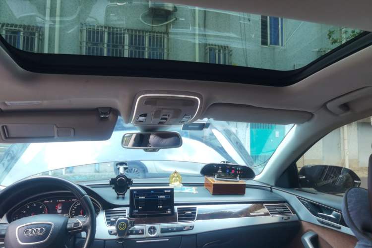 Used Audi A8 2013 A8L 45 TFSI quattro Comfort model Headliner
