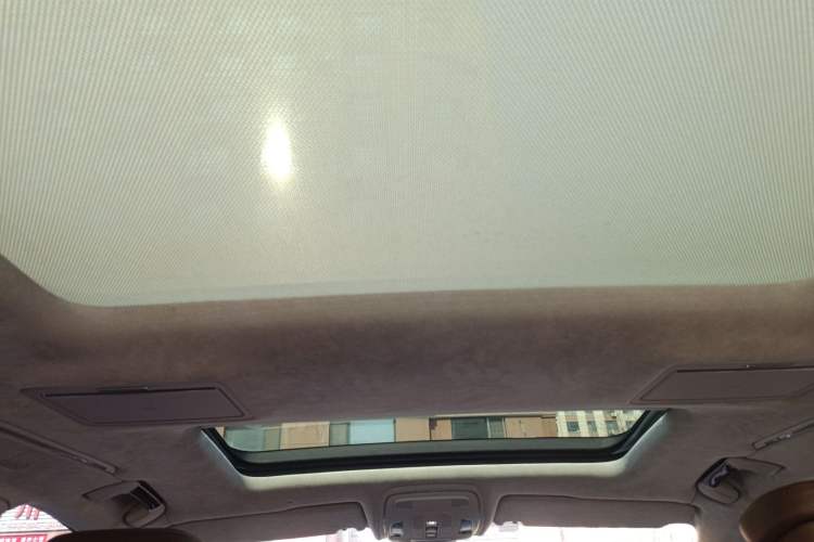 Used Audi A8 2013 A8L 6.3 FSI W12 quattro flagship model Headliner
