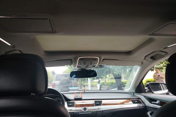 Used Audi A8 2013 A8L 45 TFSI quattro Comfort model Headliner