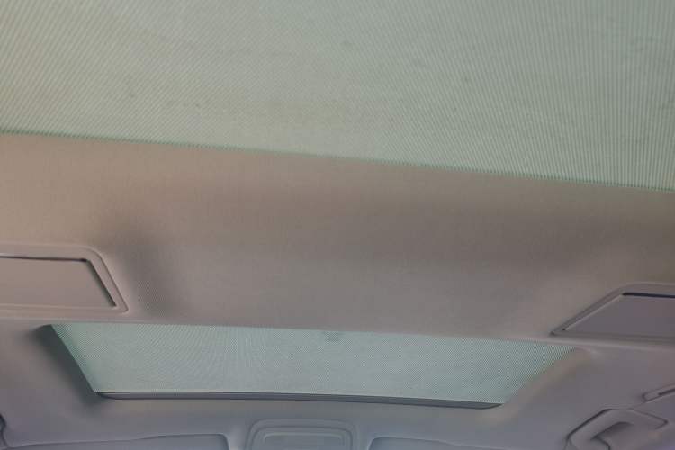 Used Audi A8 2013 A8L 45 TFSI quattro Comfort model Headliner