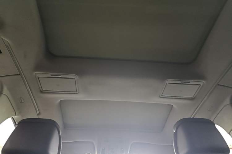 Used Audi A8 2013 A8L 45 TFSI quattro Comfort model Headliner