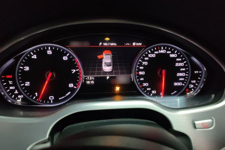 Used Audi A8 2013 A8L 45 TFSI quattro Comfort model Instrument Cluster
