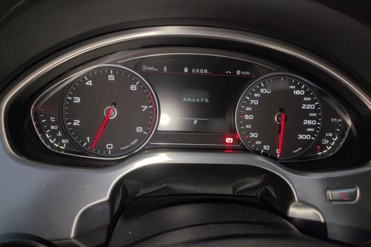 Used Audi A8 2013 A8L 45 TFSI quattro Comfort model Instrument Cluster