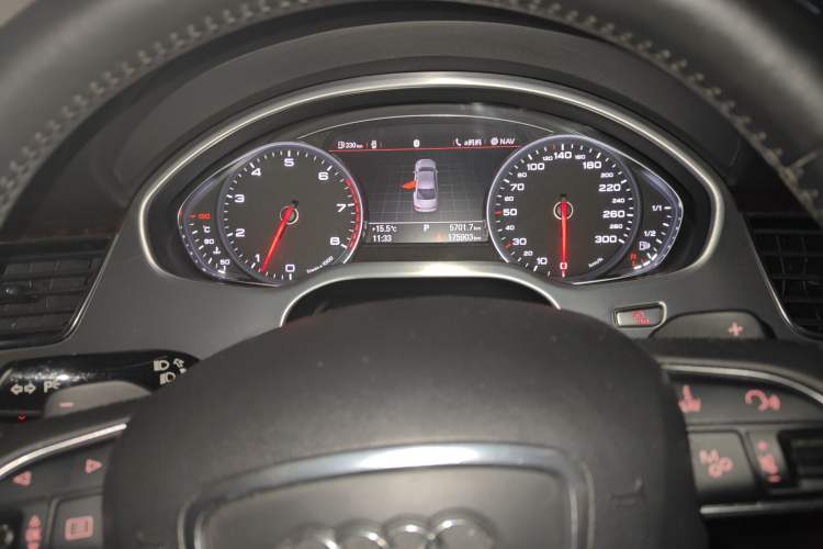 Used Audi A8 2013 A8L 45 TFSI quattro Comfort model Instrument Cluster