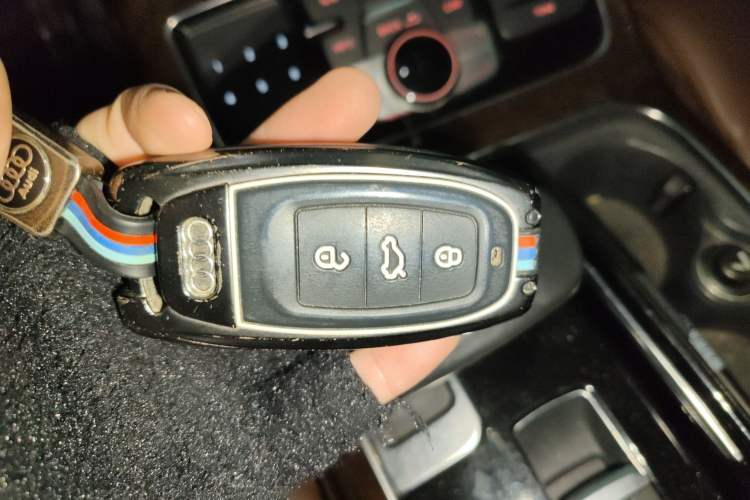Used Audi A8 2013 A8L 45 TFSI quattro Comfort model Interior 1