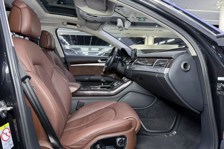 Used Audi A8 2013 A8L 6.3 FSI W12 quattro flagship model Interior 1