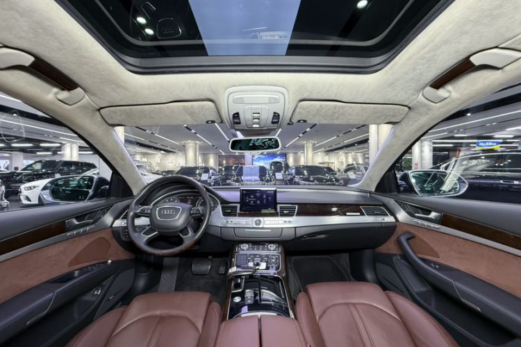 Used Audi A8 2013 A8L 6.3 FSI W12 quattro flagship model Interior 2