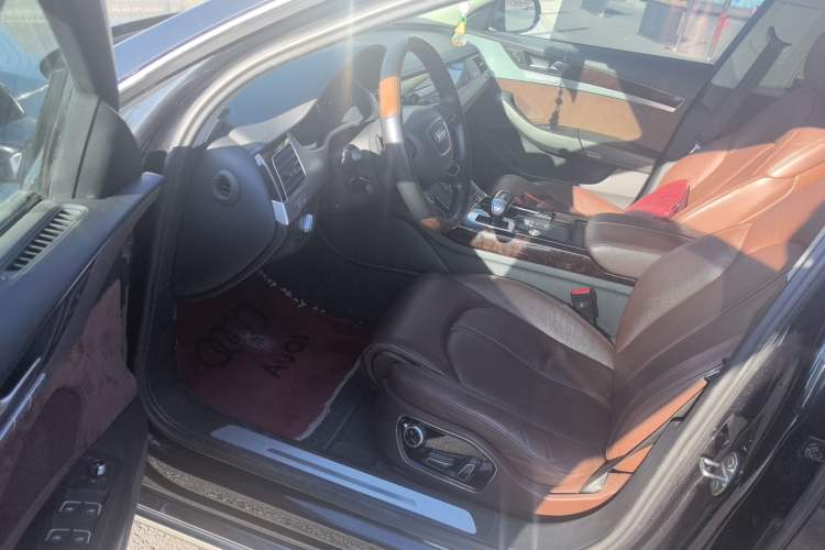 Used Audi A8 2013 A8L 45 TFSI quattro Comfort model Interior 3