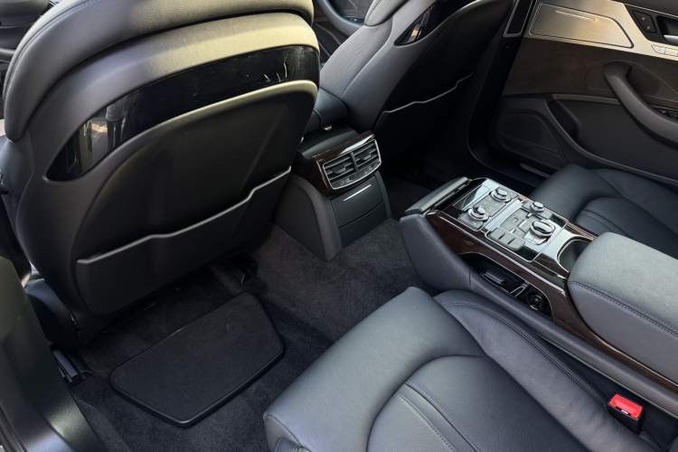 Used Audi A8 2013 A8L 50 TFSI quattro Comfort model Interior 3