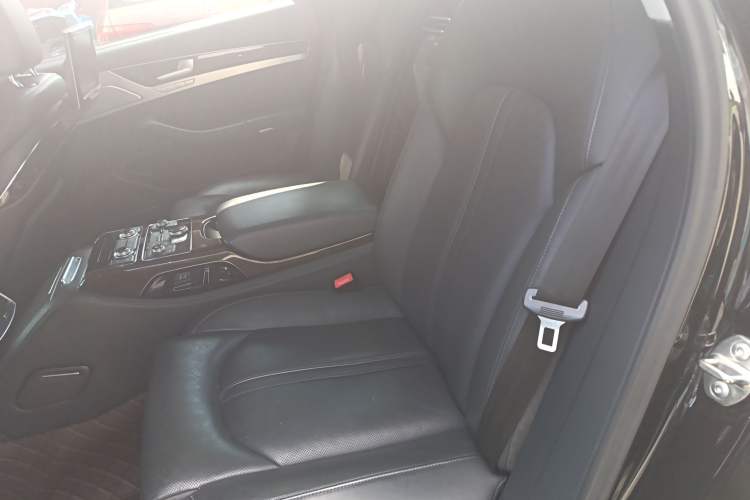 Used Audi A8 2013 A8L 45 TFSI quattro Luxury Model Interior 4