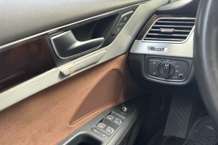 Used Audi A8 2013 A8L 45 TFSI quattro Luxury Model Interior 6