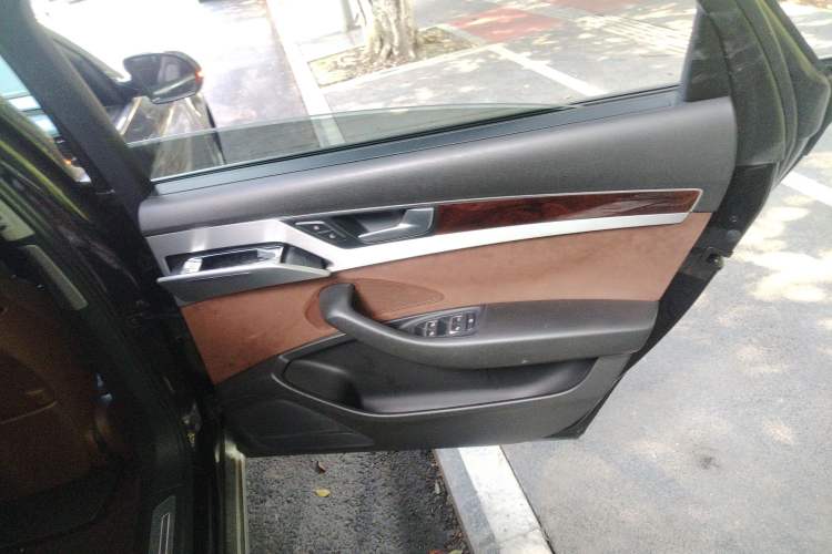 Used Audi A8 2013 A8L 30 FSI Comfort Model Interior 6