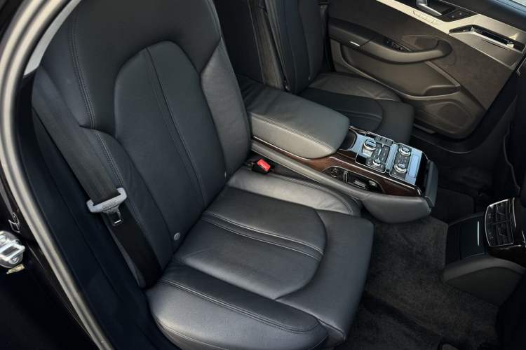 Used Audi A8 2013 A8L 50 TFSI quattro Comfort model Interior 8