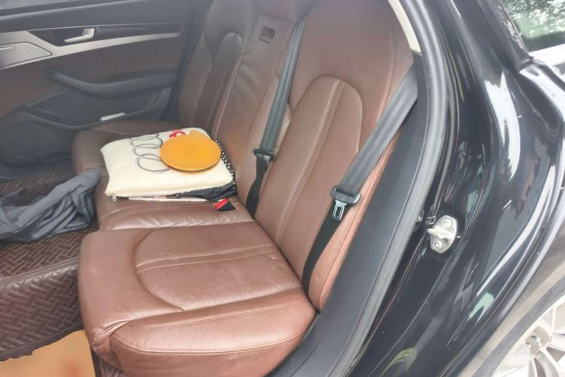 Used Audi A8 2013 A8L 45 TFSI quattro Comfort model Left Rear Seat