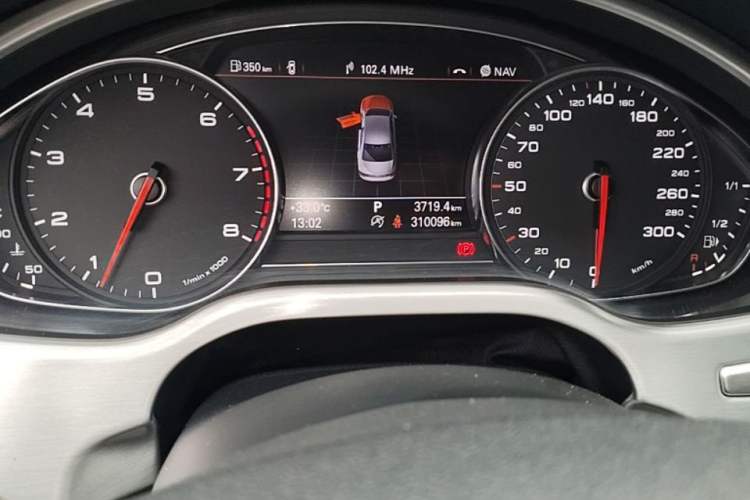Used Audi A8 2013 A8L 45 TFSI quattro Comfort model Odometer Close Up