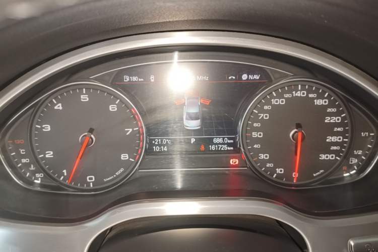 Used Audi A8 2013 A8L 45 TFSI quattro Comfort model Odometer Close Up