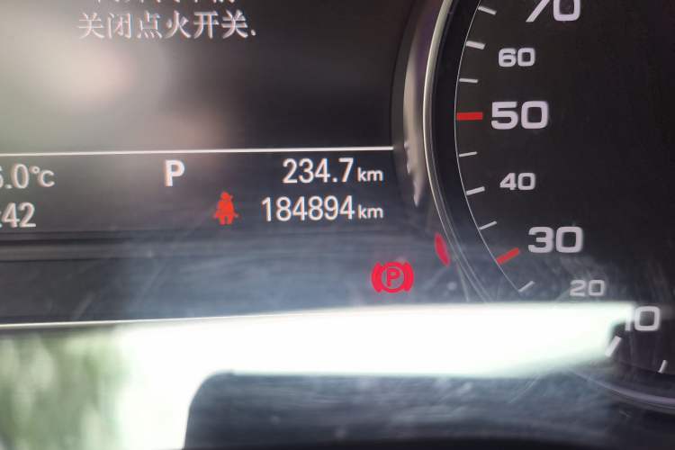 Used Audi A8 2013 A8L 45 TFSI quattro Comfort model Odometer Close Up