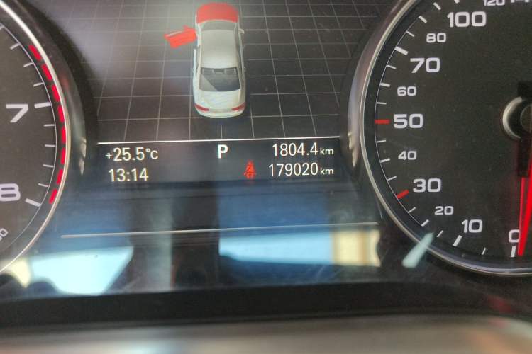 Used Audi A8 2013 A8L 45 TFSI quattro Luxury Model Odometer Close Up