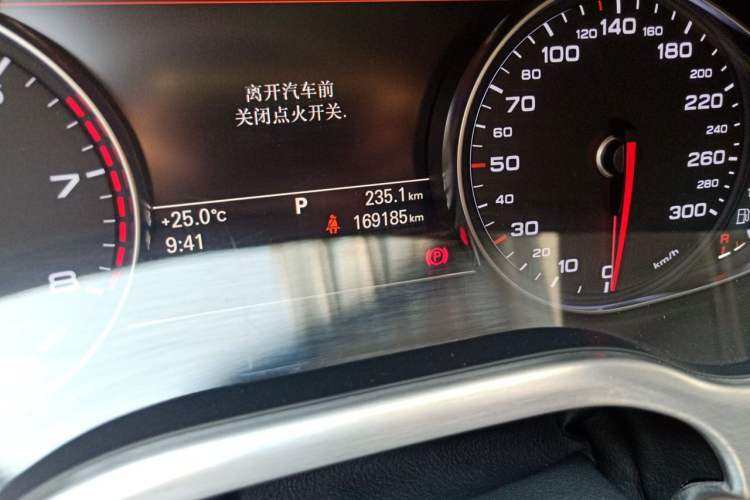 Used Audi A8 2013 A8L 50 TFSI quattro Prestige Edition Odometer Close Up