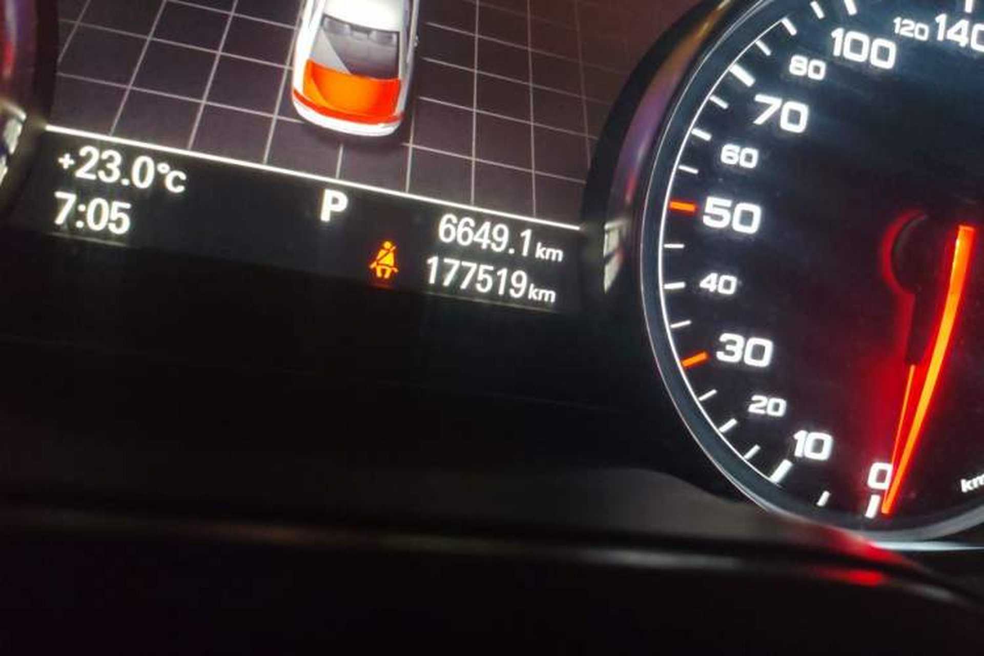 Used Audi A8 2013 A8L 45 TFSI quattro Luxury Model Odometer Close Up