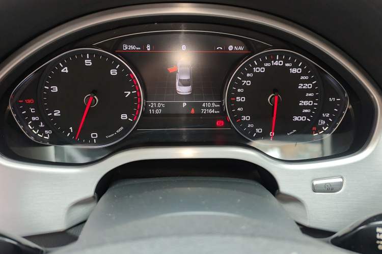 Used Audi A8 2013 A8L 30 FSI Comfort Model Odometer Close Up
