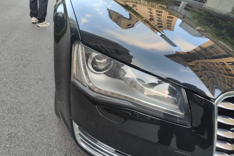 Used Audi A8 2013 A8L 45 TFSI quattro Comfort model Right Front Headlight