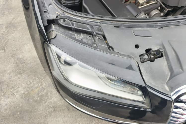 Used Audi A8 2013 A8L 45 TFSI quattro Comfort model Right Front Headlight