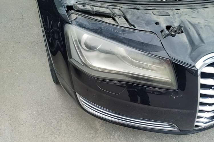Used Audi A8 2013 A8L 45 TFSI quattro Comfort model Right Front Headlight