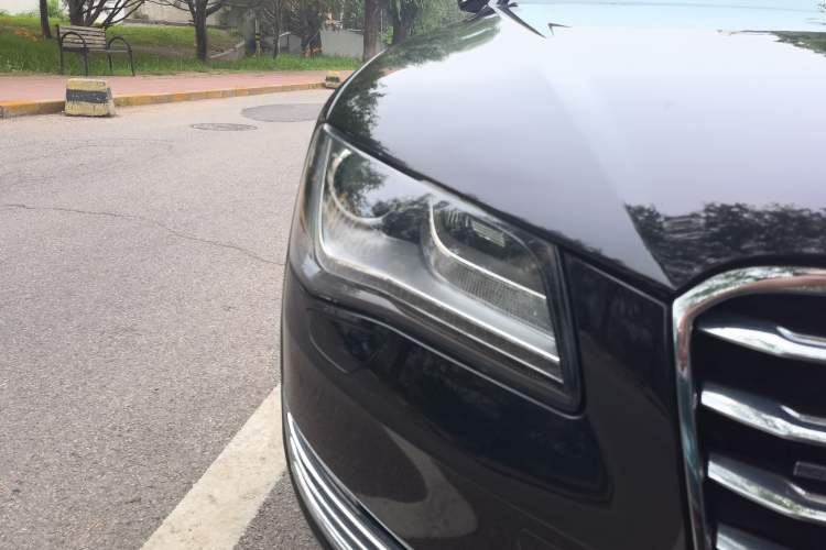 Used Audi A8 2013 A8L 45 TFSI quattro Comfort model Right Front Headlight