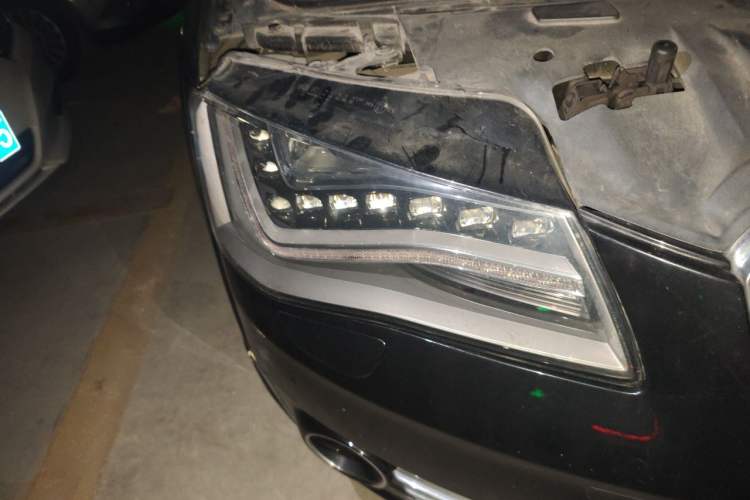 Used Audi A8 2013 A8L 45 TFSI quattro Comfort model Right Front Headlight
