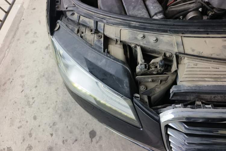 Used Audi A8 2013 A8L 45 TFSI quattro Luxury Model Right Front Headlight