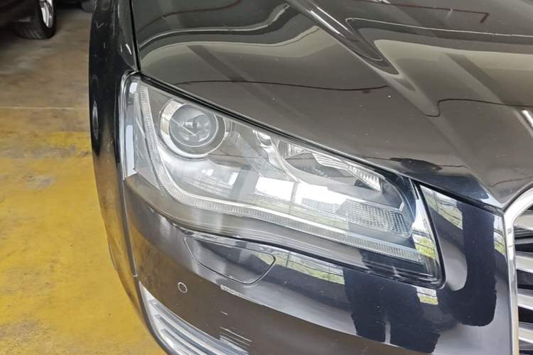 Used Audi A8 2013 A8L 45 TFSI quattro Comfort model Right Front Headlight