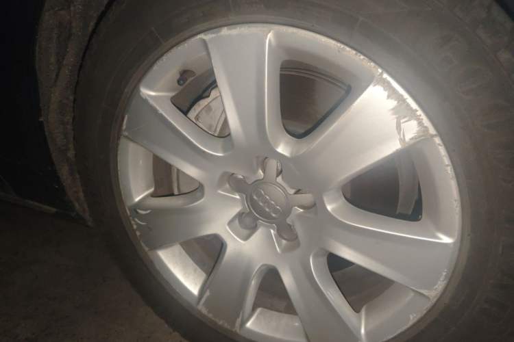 Used Audi A8 2013 A8L 30 FSI Comfort Model Right Front Wheel Hub