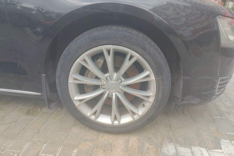 Used Audi A8 2013 A8L 50 TFSI quattro Prestige Edition Right Front Wheel Hub