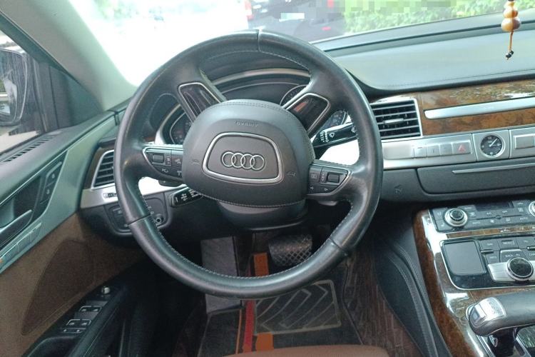 Used Audi A8 2013 A8L 45 TFSI quattro Luxury Model Steering Wheel