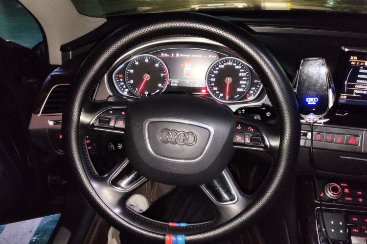 Used Audi A8 2013 A8L 45 TFSI quattro Comfort model Steering Wheel