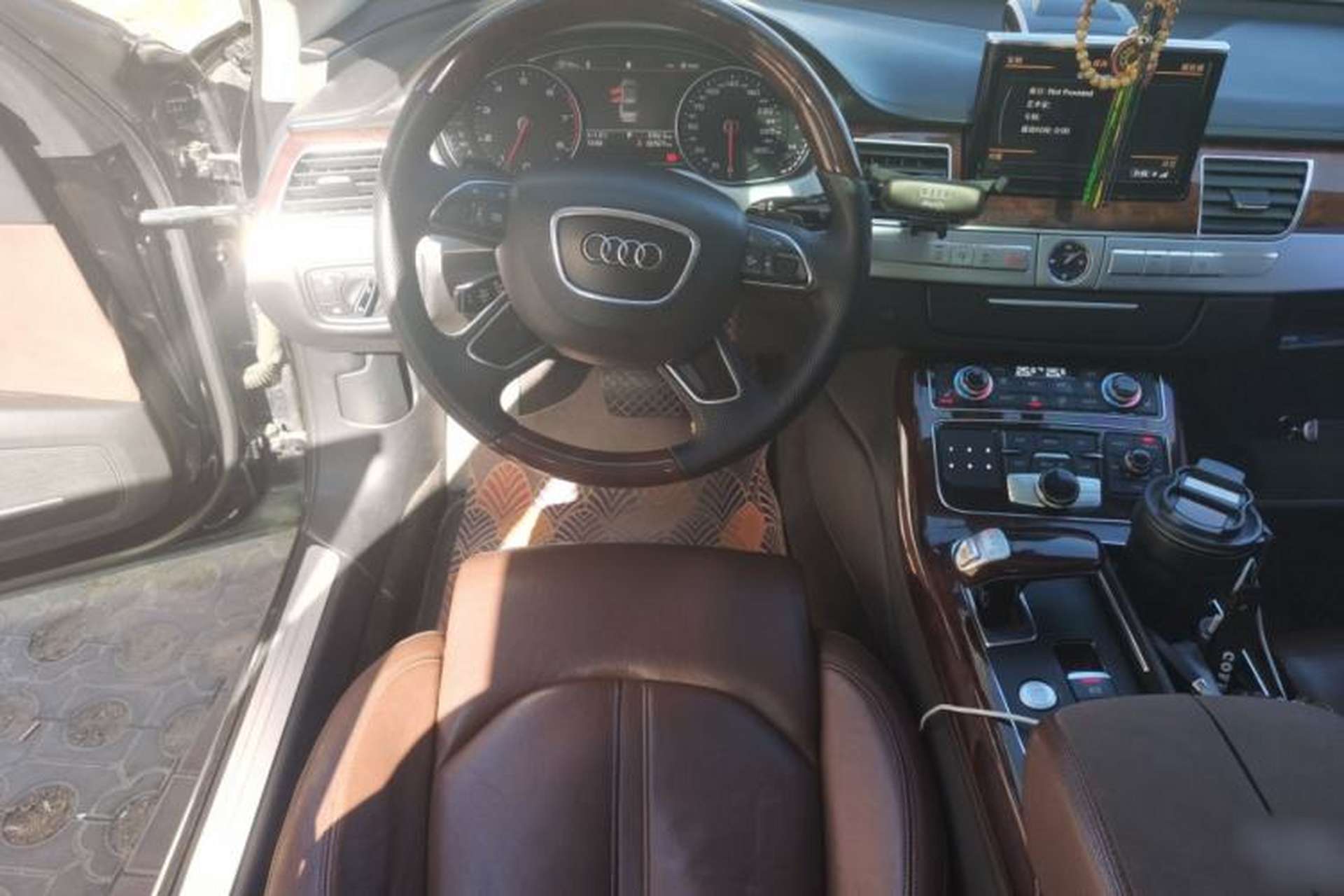 Used Audi A8 2013 A8L 45 TFSI quattro Comfort model Steering Wheel