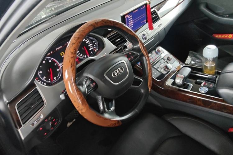 Used Audi A8 2013 A8L 50 TFSI quattro Luxury Model Steering Wheel