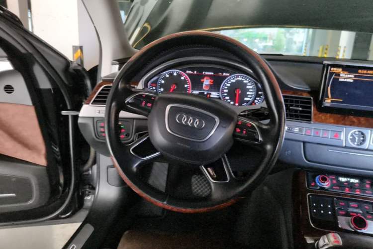 Used Audi A8 2013 A8L 55 TFSI quattro Luxury Model Steering Wheel