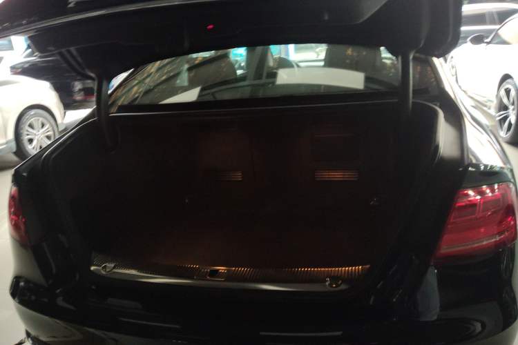 Used Audi A8 2013 A8L 45 TFSI quattro Luxury Model Trunk