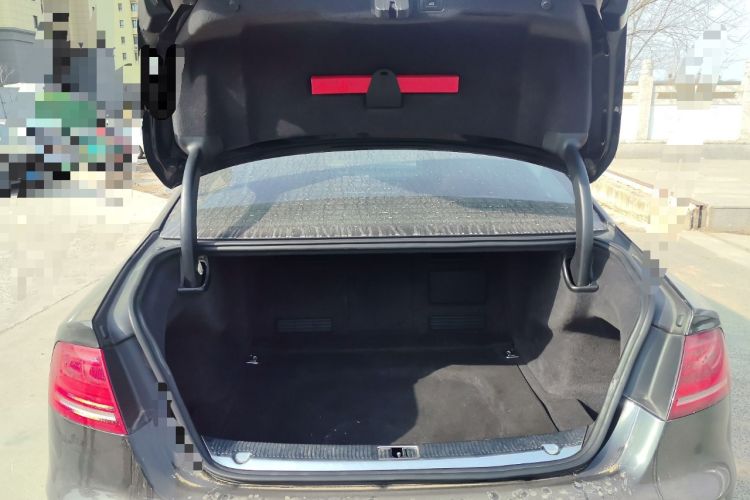 Used Audi A8 2013 A8L 45 TFSI quattro Comfort model Trunk