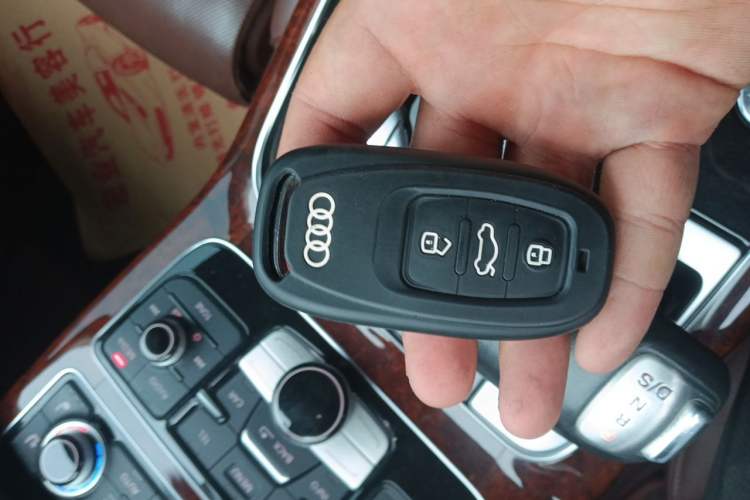 Used Audi A8 2013 A8L 45 TFSI quattro Luxury Model Vehicle Key