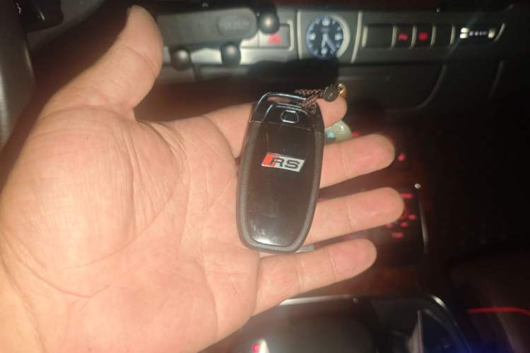 Used Audi A8 2013 A8L 30 FSI Comfort Model Vehicle Key