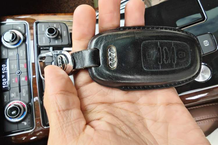 Used Audi A8 2013 A8L 40 hybrid Vehicle Key