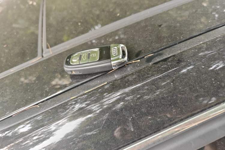 Used Audi A8 2013 A8L 45 TFSI quattro Comfort model Vehicle Key