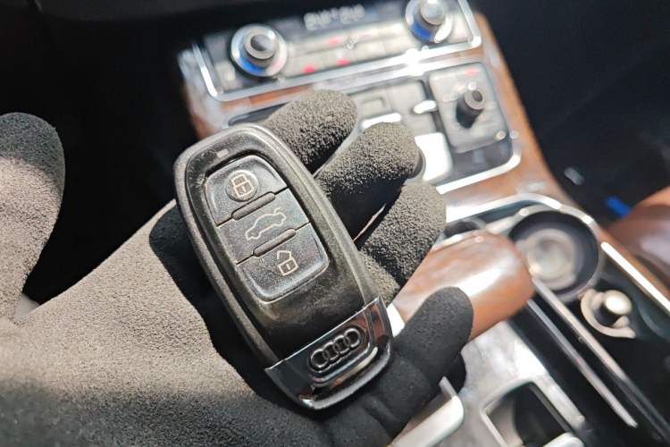 Used Audi A8 2013 A8L 50 TFSI quattro Prestige Edition Vehicle Key