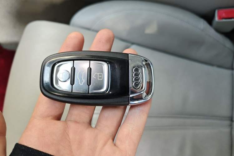 Used Audi A8 2013 A8L 50 TFSI quattro Luxury Model Vehicle Key
