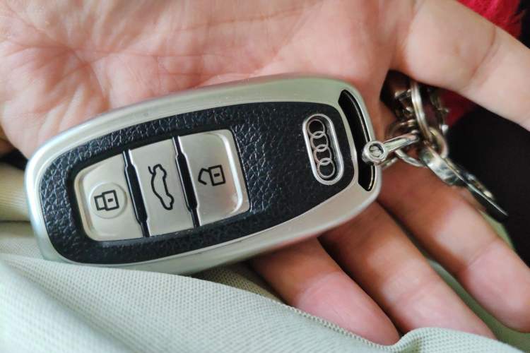 Used Audi A8 2013 A8L 30 FSI Comfort Model Vehicle Key