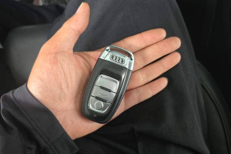 Used Audi A8 2013 A8L 45 TFSI quattro Luxury Model Vehicle Key